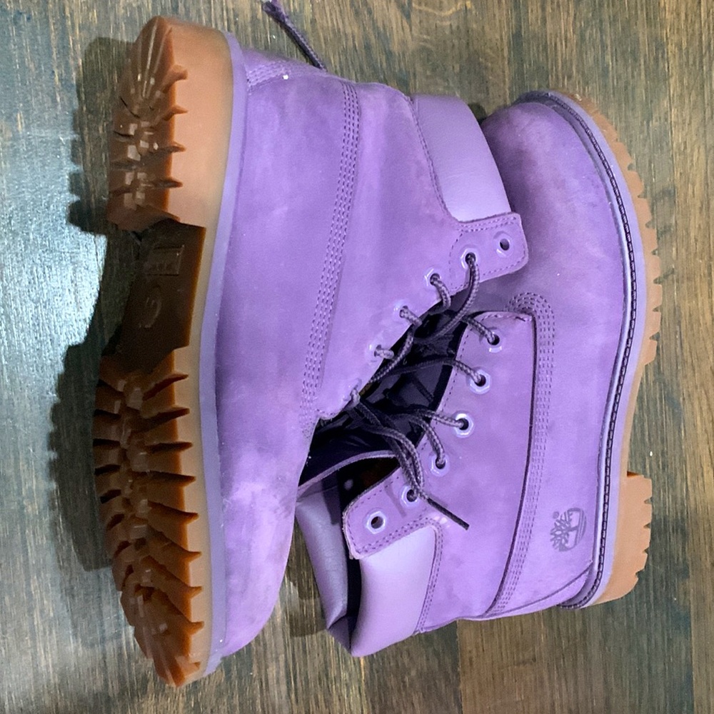 Purple Timberlands | fits 5-6 |